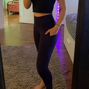 SIZE 6 LULULEMON LEGGINGS✨